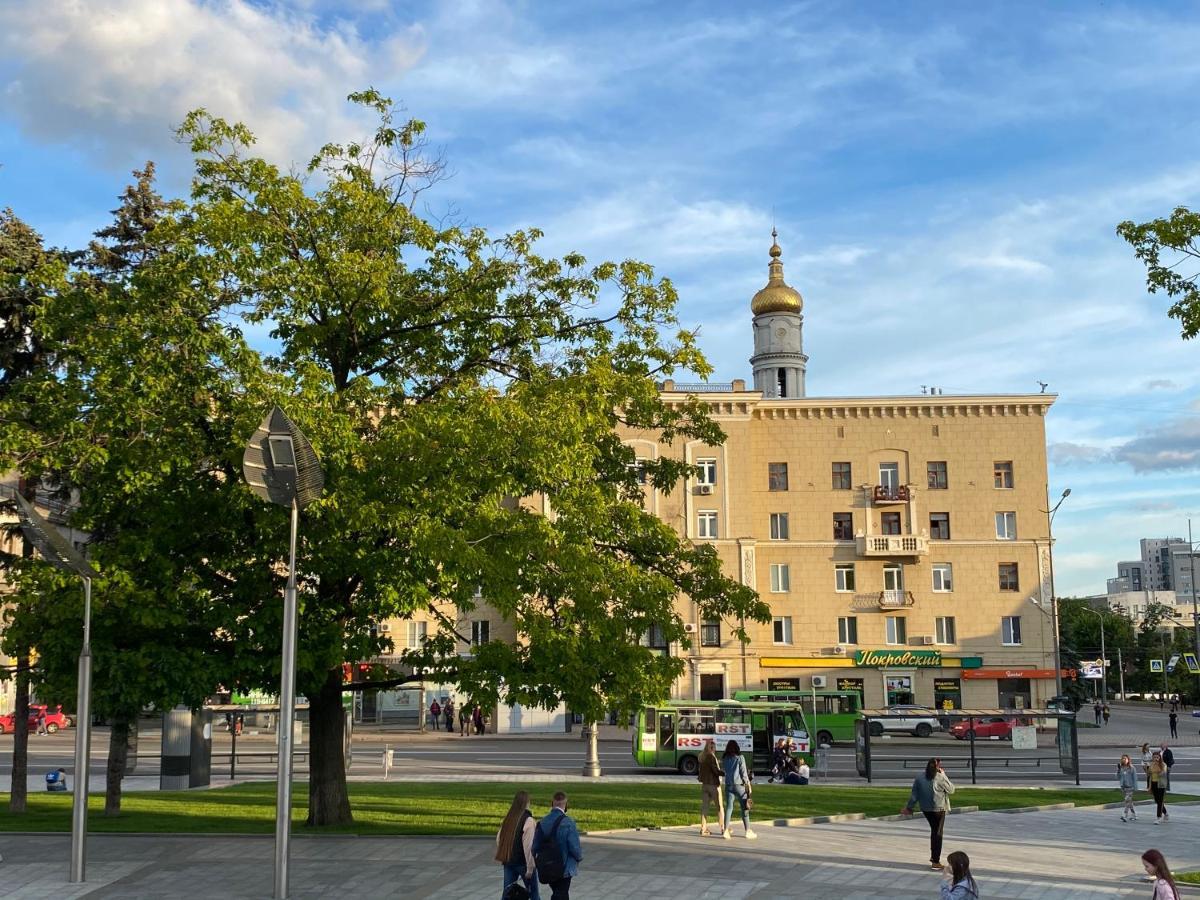 New Luxury Apartment In The Center On Konstitution Square Kharkiv Extérieur photo